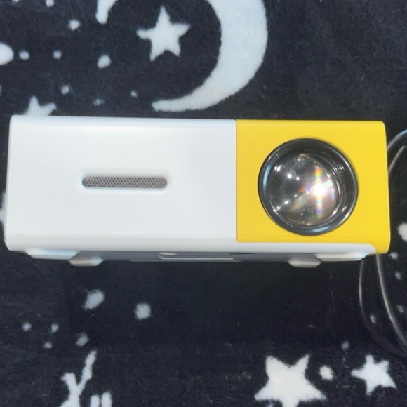 Small Projector - Picture 6 of 6